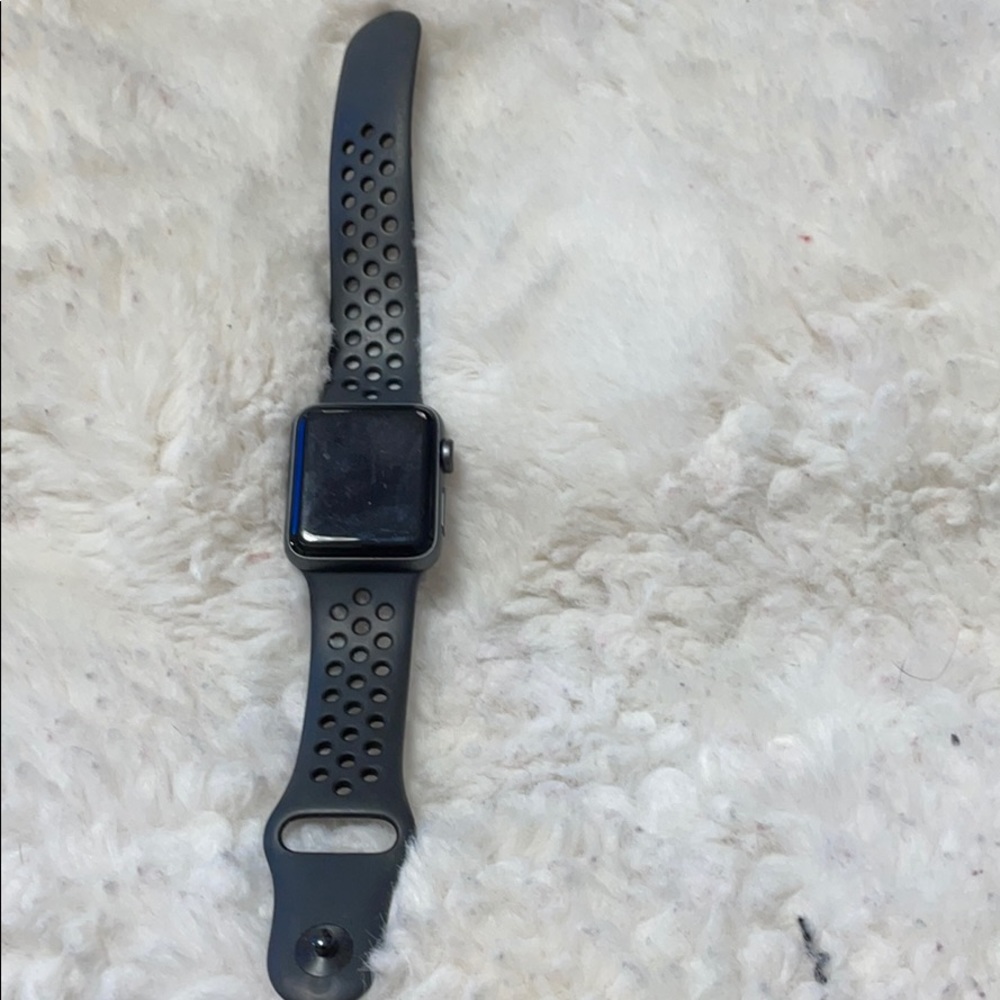 Series 3 apple sport watch Nike
